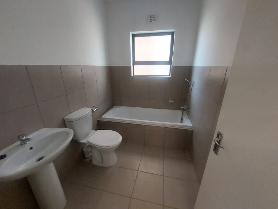 To Let 3 Bedroom Property for Rent in Albertsdal Gauteng