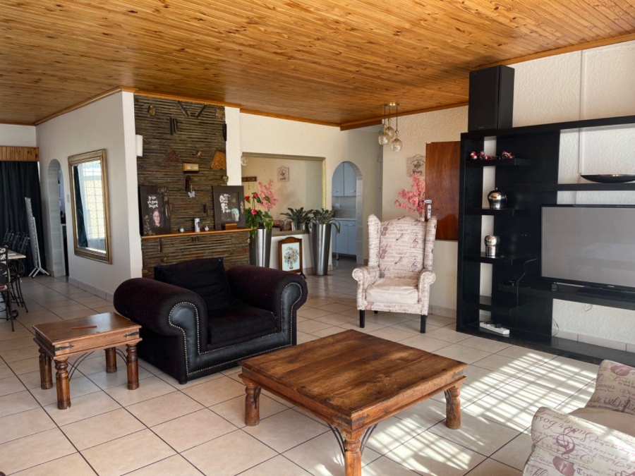 4 Bedroom Property for Sale in Risana Gauteng