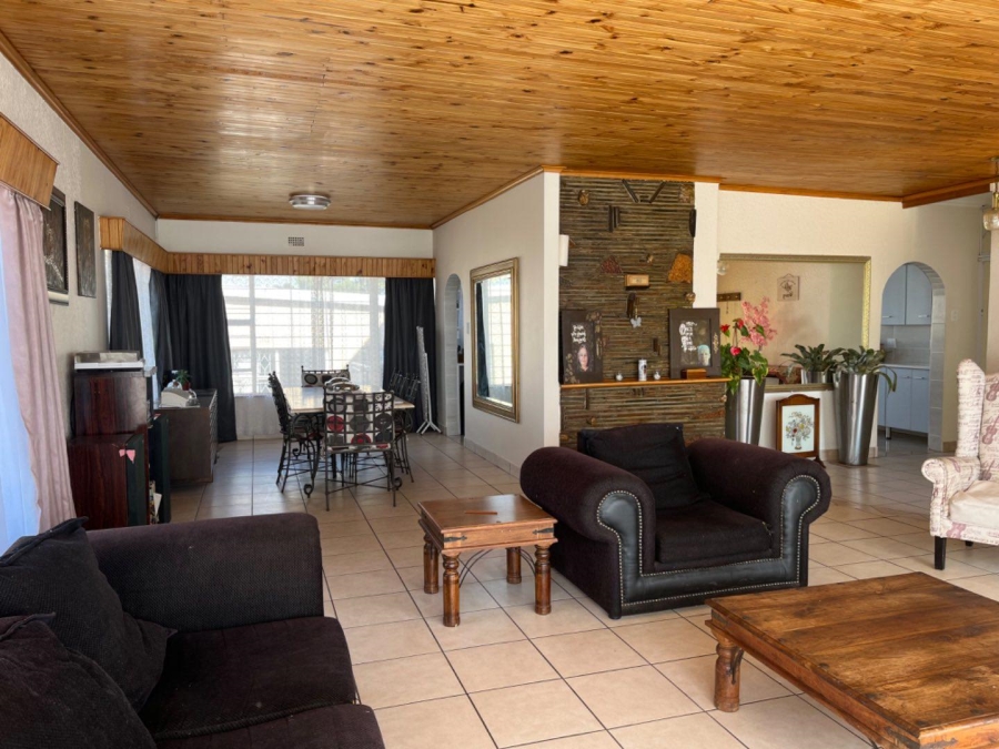 4 Bedroom Property for Sale in Risana Gauteng