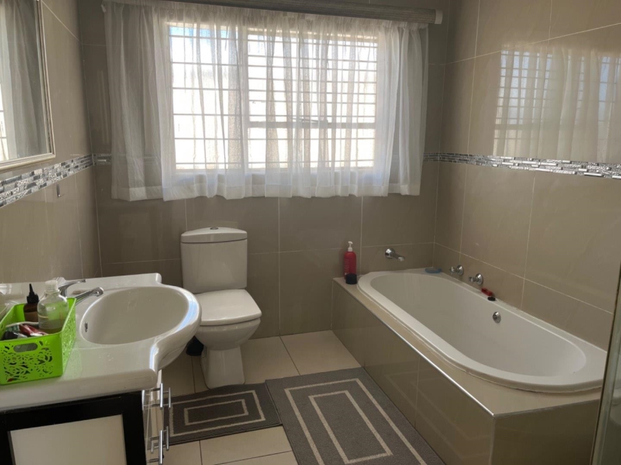 4 Bedroom Property for Sale in Risana Gauteng