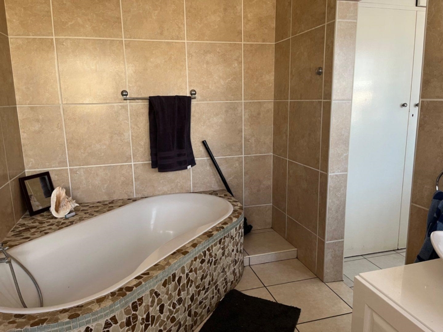 4 Bedroom Property for Sale in Risana Gauteng