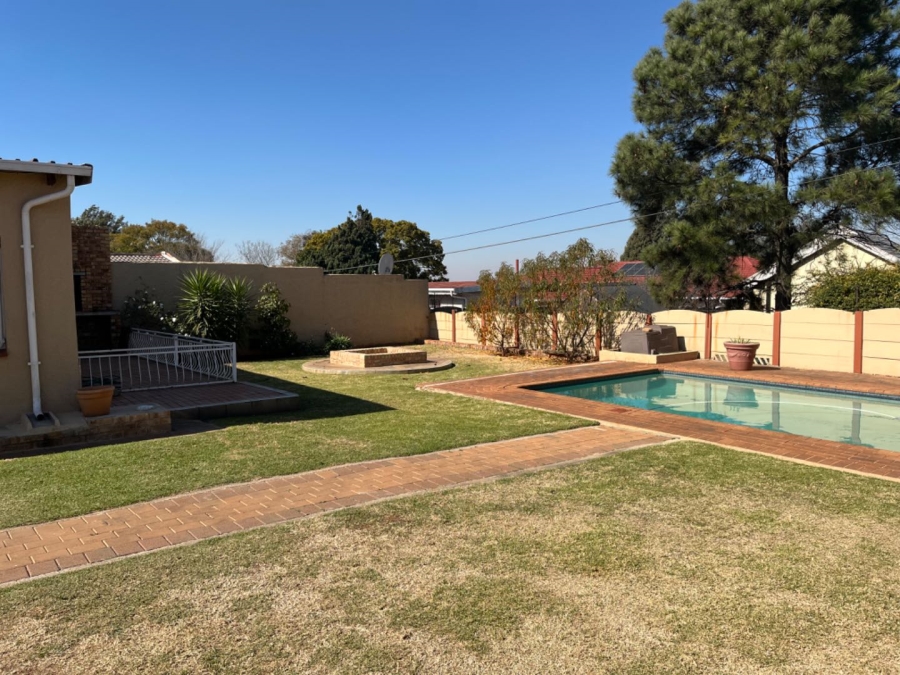 4 Bedroom Property for Sale in Risana Gauteng