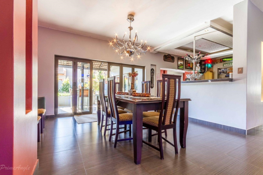 5 Bedroom Property for Sale in Silverwoods Country Estate Gauteng