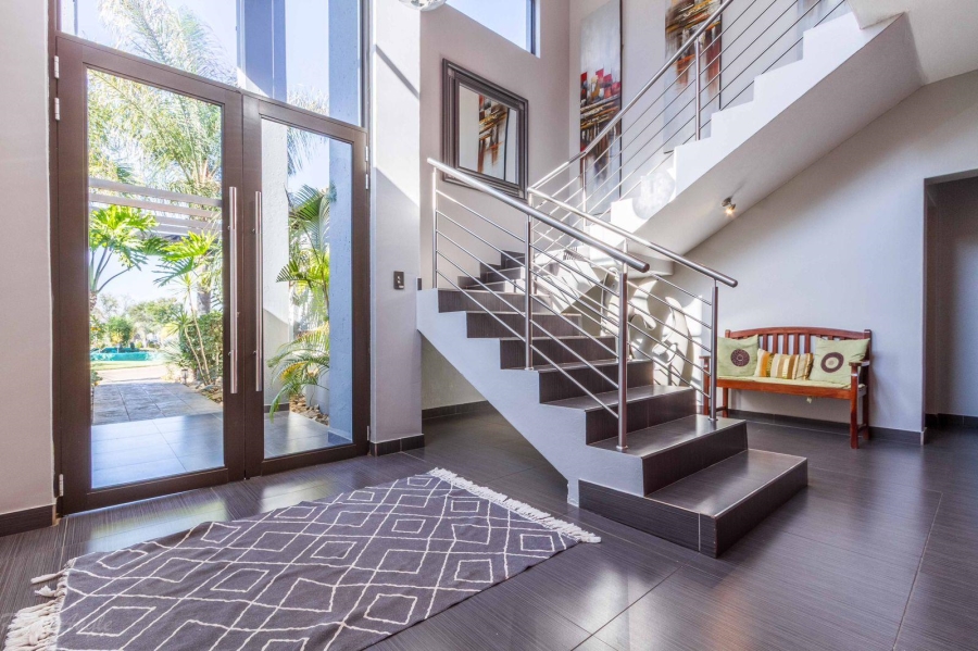 5 Bedroom Property for Sale in Silverwoods Country Estate Gauteng