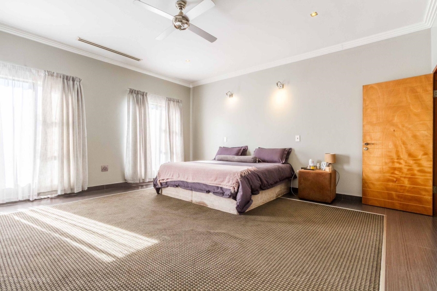5 Bedroom Property for Sale in Silverwoods Country Estate Gauteng