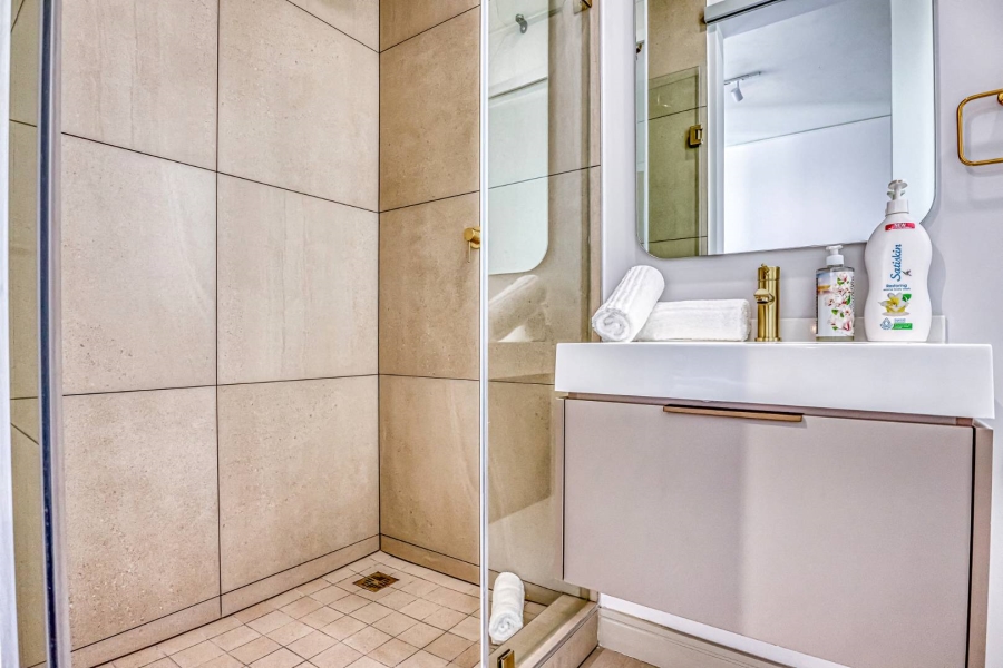 To Let 2 Bedroom Property for Rent in Rosebank Gauteng