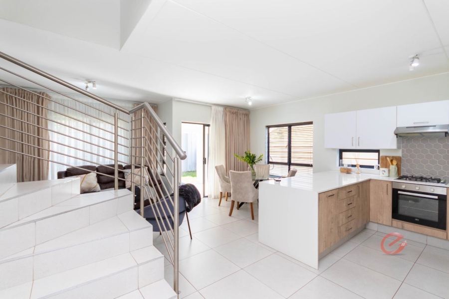 3 Bedroom Property for Sale in Broadacres Gauteng