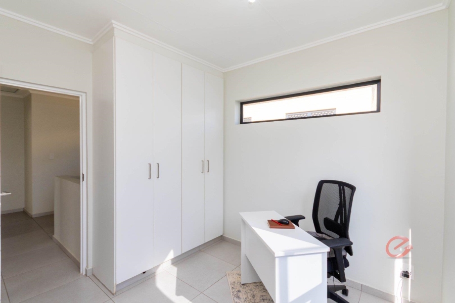 3 Bedroom Property for Sale in Broadacres Gauteng