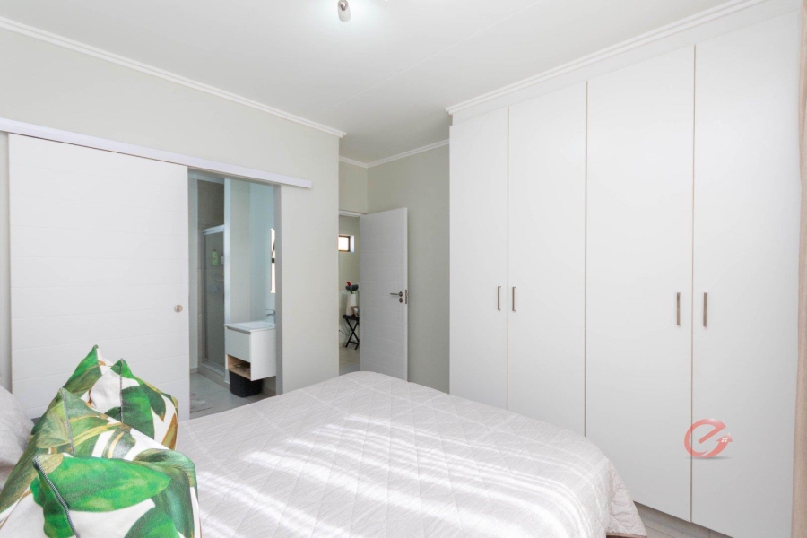 3 Bedroom Property for Sale in Broadacres Gauteng