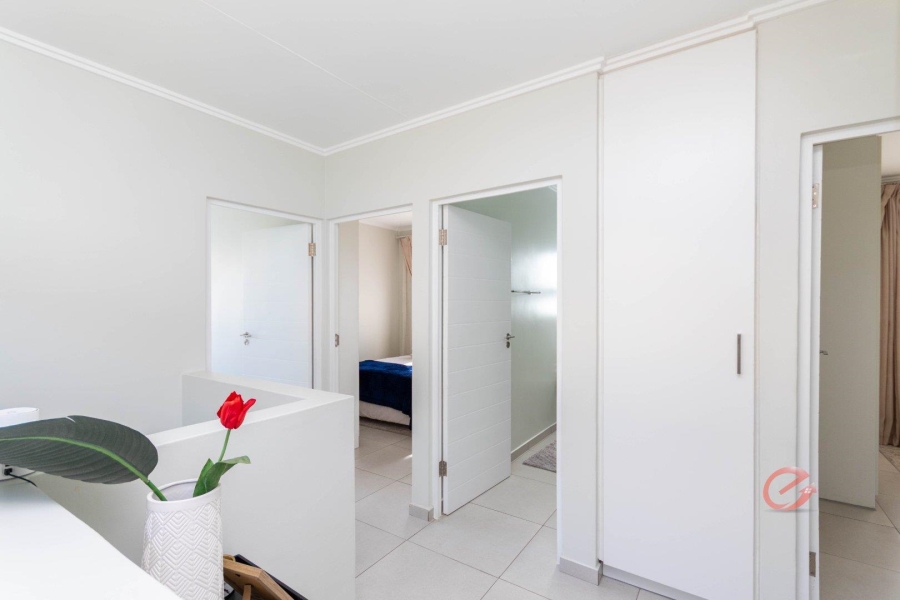3 Bedroom Property for Sale in Broadacres Gauteng
