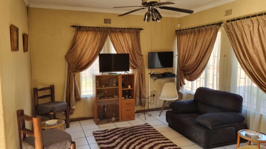 3 Bedroom Property for Sale in Brackendowns Gauteng