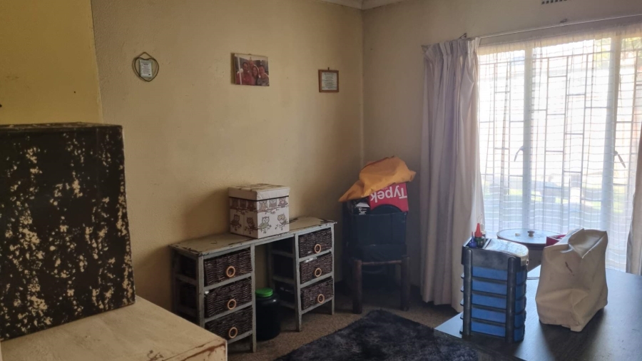 3 Bedroom Property for Sale in Brackendowns Gauteng