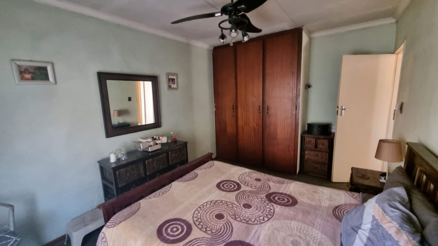 3 Bedroom Property for Sale in Brackendowns Gauteng