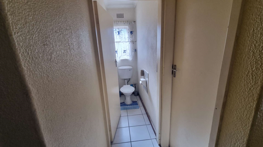 3 Bedroom Property for Sale in Brackendowns Gauteng