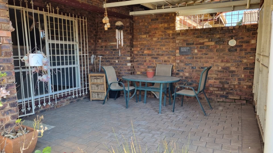 2 Bedroom Property for Sale in Mayfield Gauteng