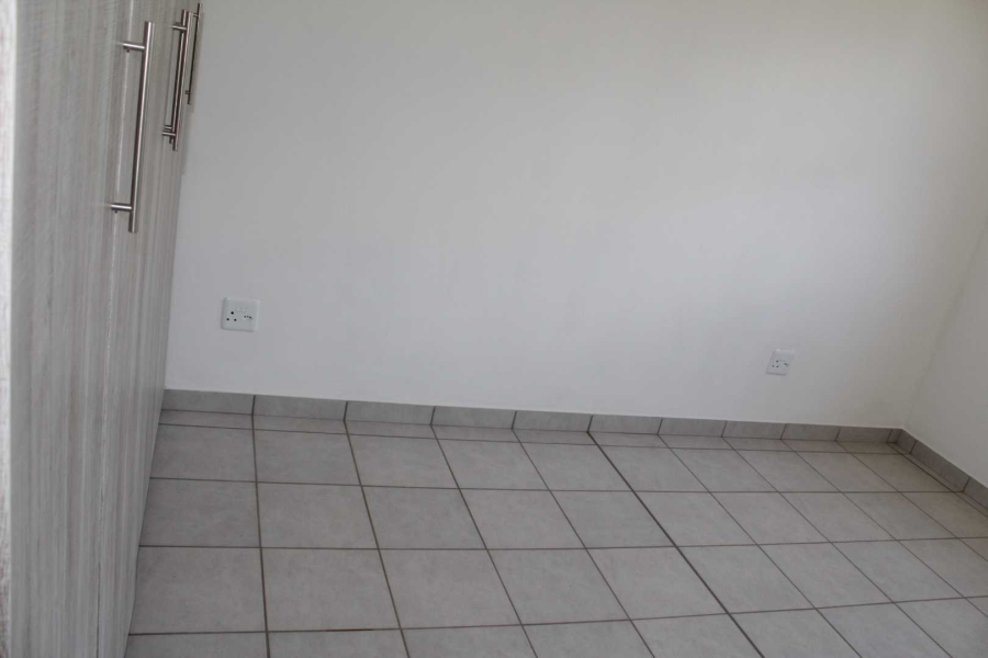 To Let 2 Bedroom Property for Rent in Silverton Gauteng