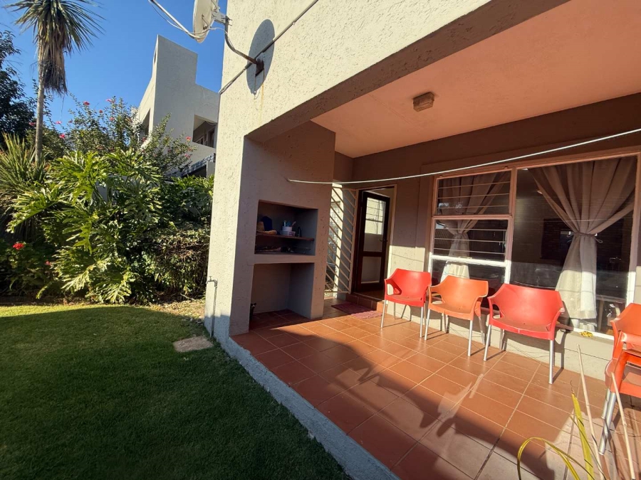 To Let 2 Bedroom Property for Rent in Constantia Kloof Gauteng