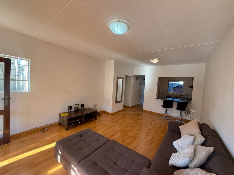 To Let 2 Bedroom Property for Rent in Constantia Kloof Gauteng