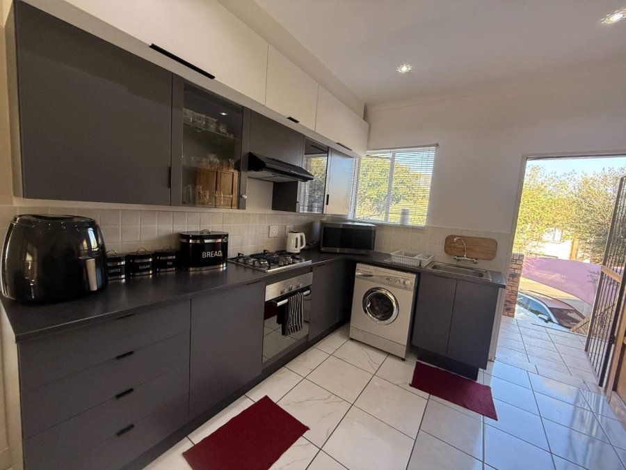 To Let 2 Bedroom Property for Rent in Wilgeheuwel Gauteng