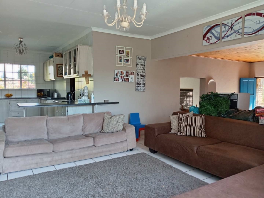 4 Bedroom Property for Sale in Radiokop Gauteng