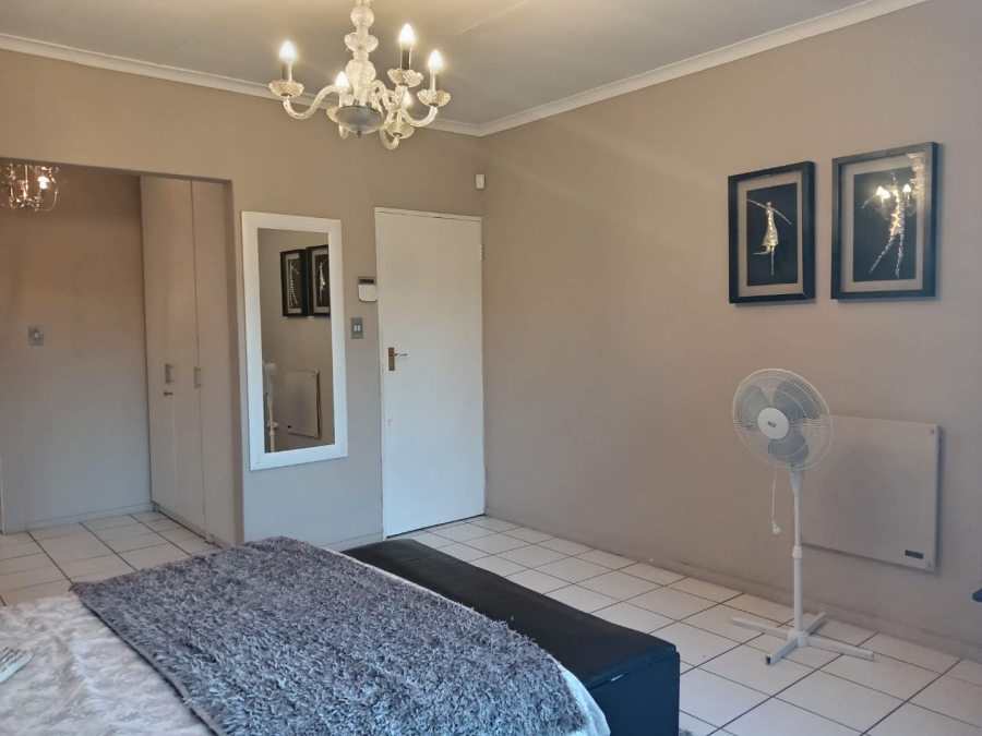 4 Bedroom Property for Sale in Radiokop Gauteng