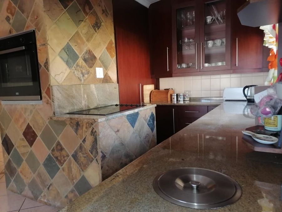 4 Bedroom Property for Sale in Van Riebeeck Park Gauteng