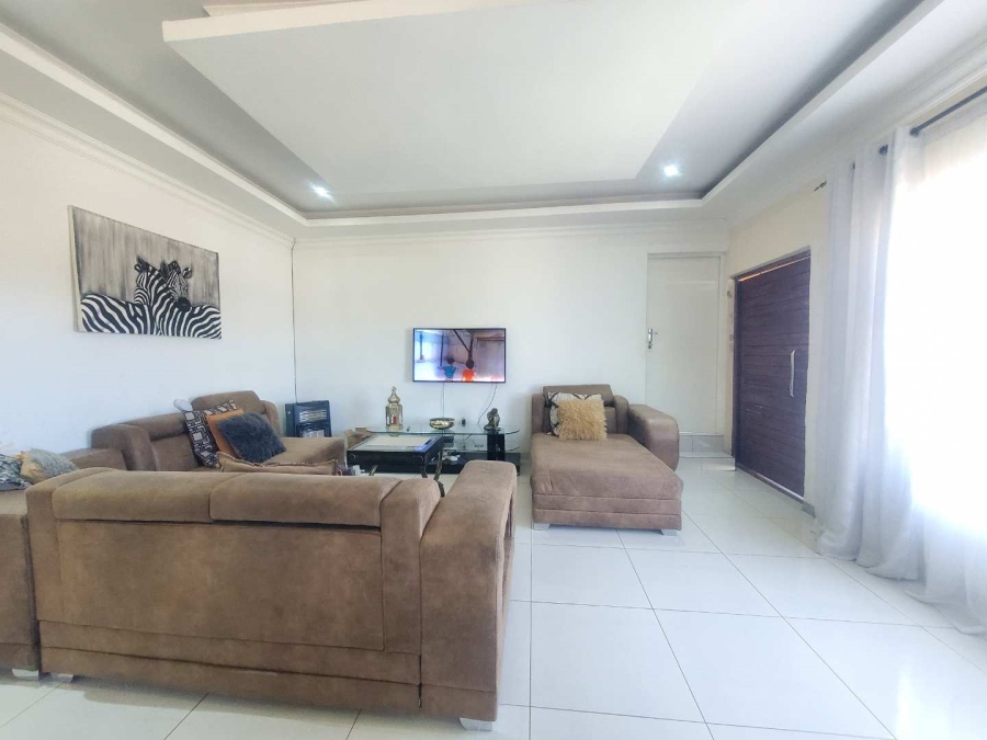 3 Bedroom Property for Sale in Wildtuinpark Gauteng