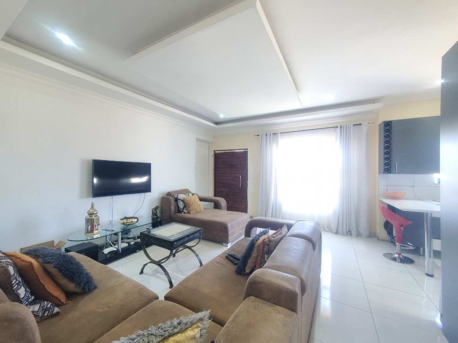 3 Bedroom Property for Sale in Wildtuinpark Gauteng