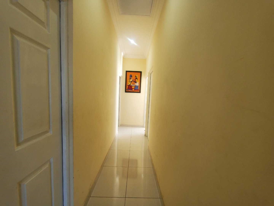 3 Bedroom Property for Sale in Wildtuinpark Gauteng