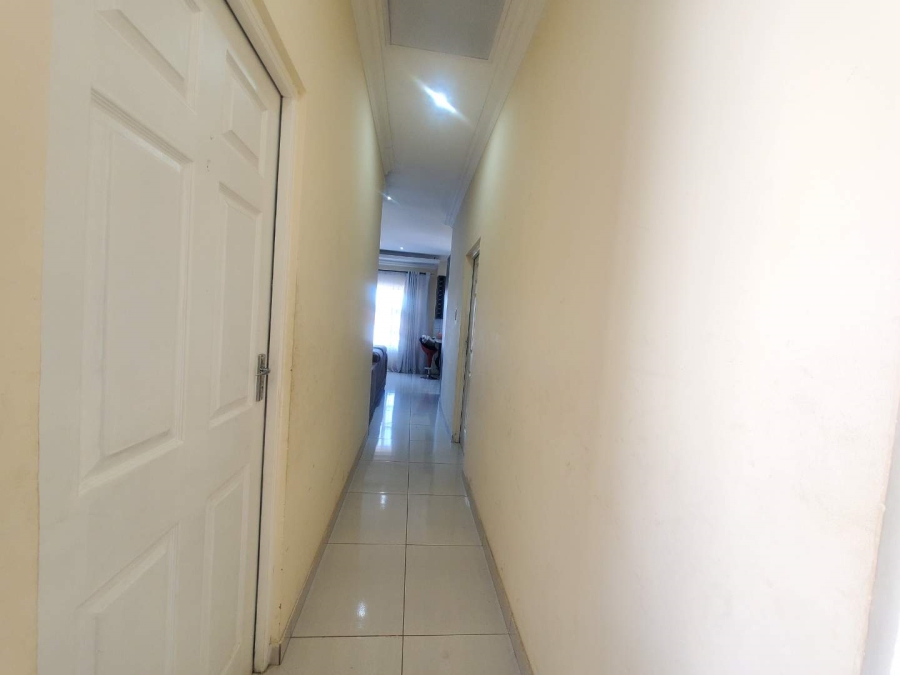 3 Bedroom Property for Sale in Wildtuinpark Gauteng