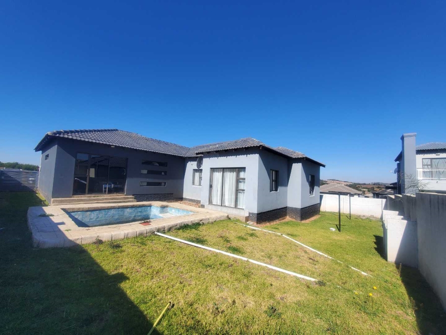 3 Bedroom Property for Sale in Wildtuinpark Gauteng