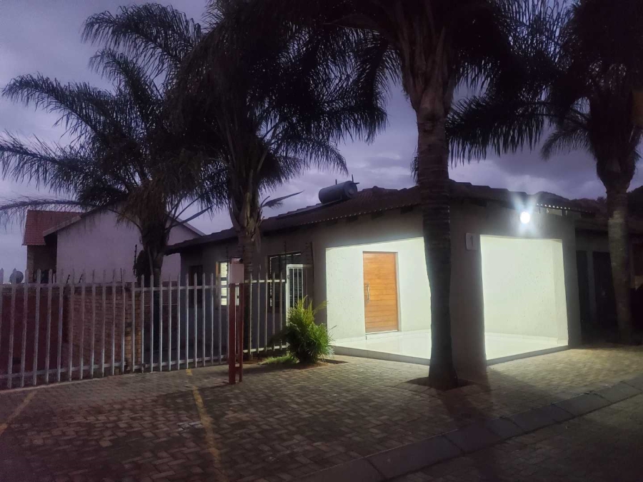 3 Bedroom Property for Sale in Groblerpark Gauteng