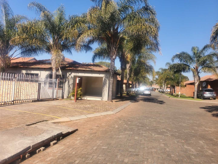 3 Bedroom Property for Sale in Groblerpark Gauteng