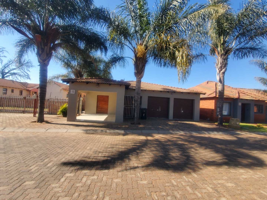 3 Bedroom Property for Sale in Groblerpark Gauteng