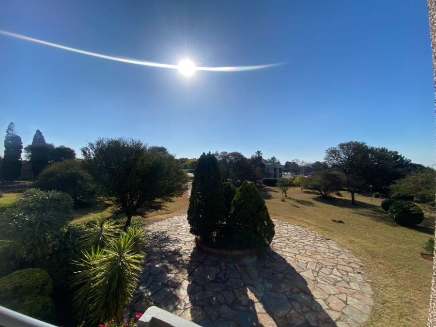 3 Bedroom Property for Sale in Monument Gauteng