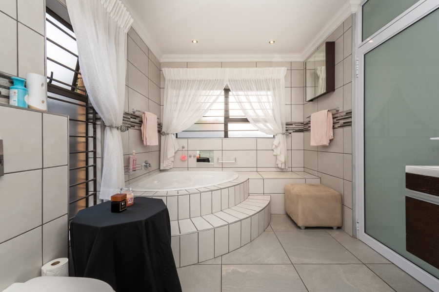 4 Bedroom Property for Sale in Meyersdal Nature Estate Gauteng
