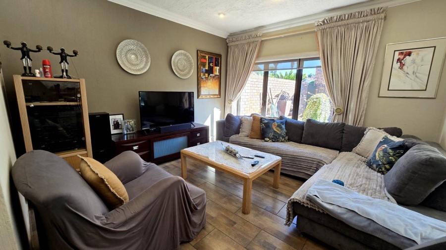 3 Bedroom Property for Sale in Meyersdal Gauteng