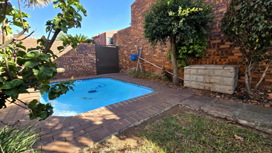 3 Bedroom Property for Sale in Meyersdal Gauteng