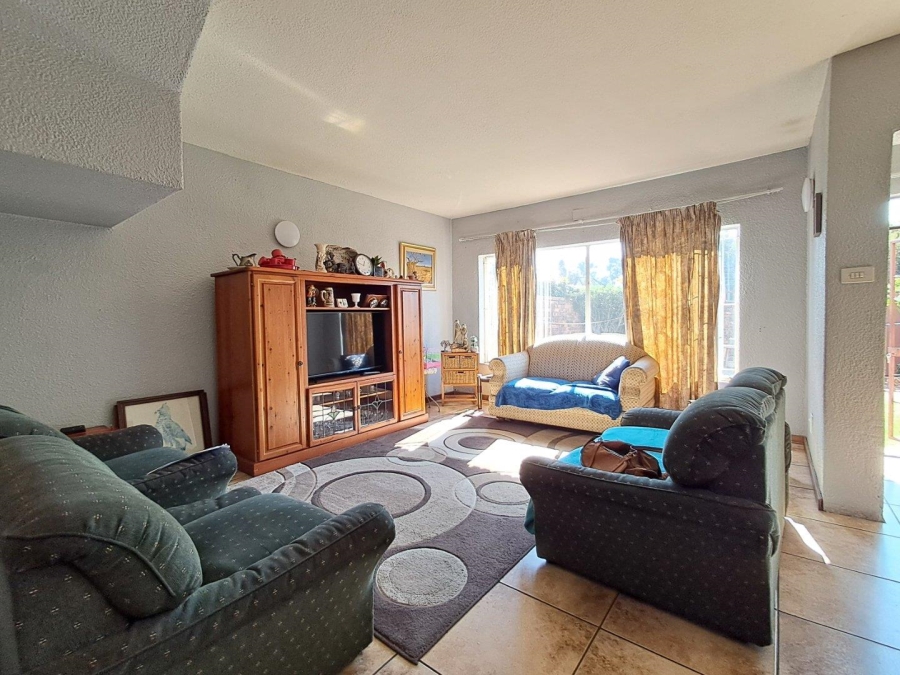 3 Bedroom Property for Sale in Brackenhurst Gauteng