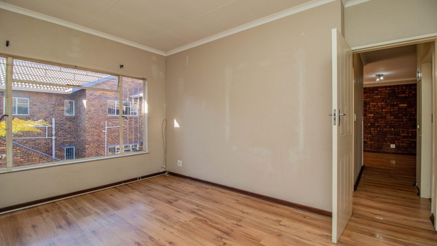 2 Bedroom Property for Sale in Beyerspark Gauteng