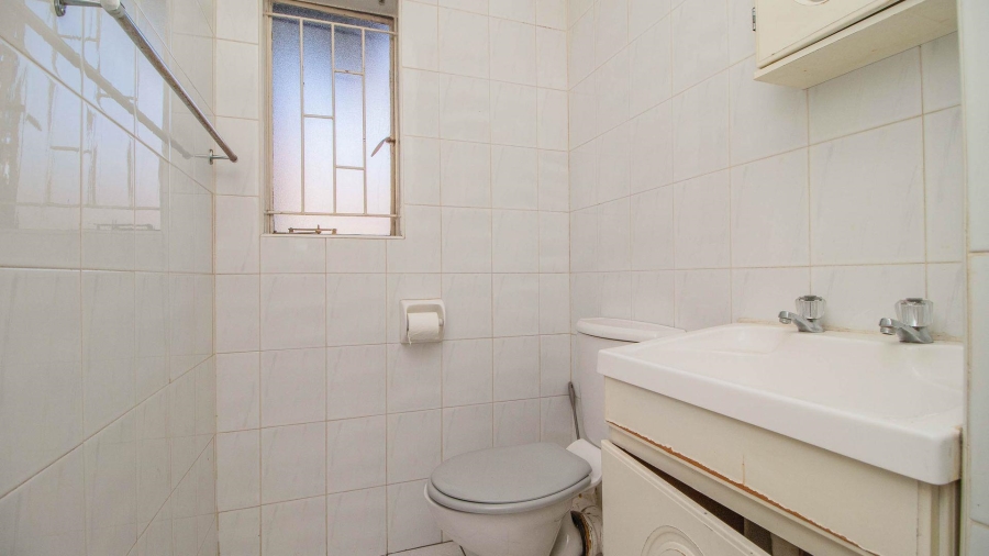 2 Bedroom Property for Sale in Beyerspark Gauteng