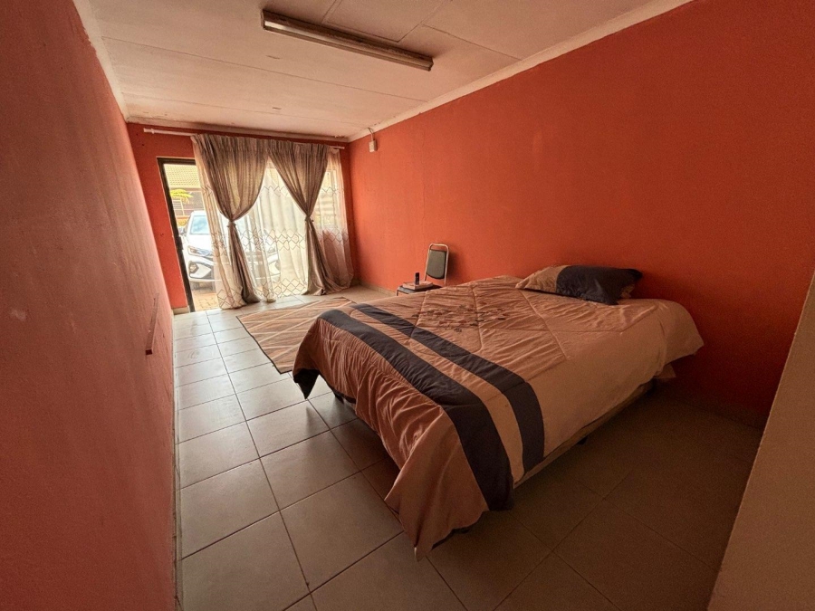 To Let 3 Bedroom Property for Rent in Lindhaven Gauteng