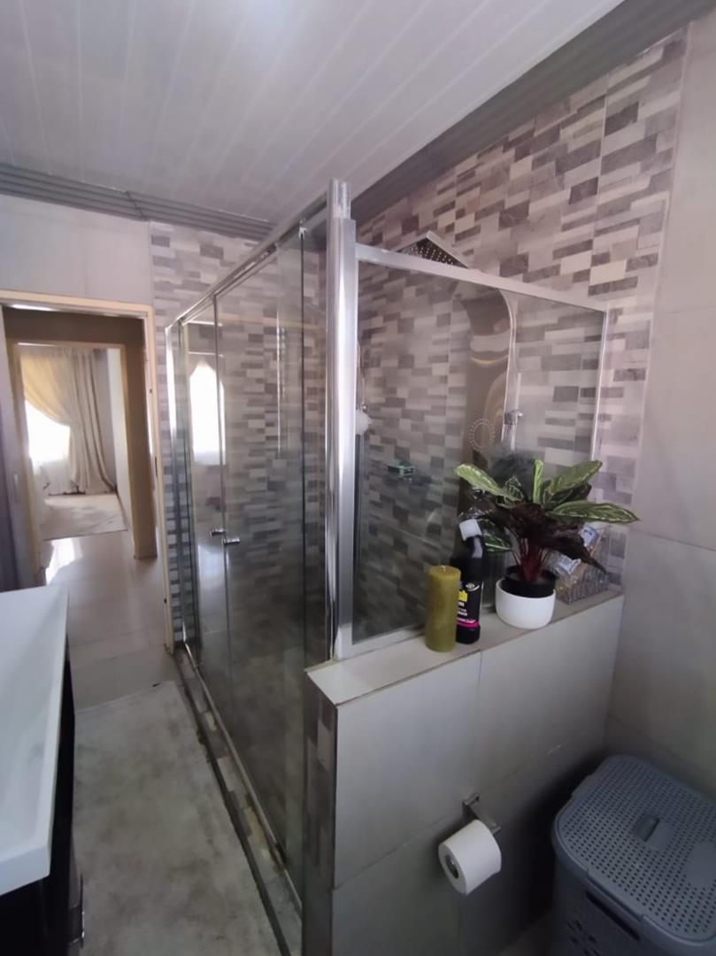 3 Bedroom Property for Sale in Garsfontein Gauteng