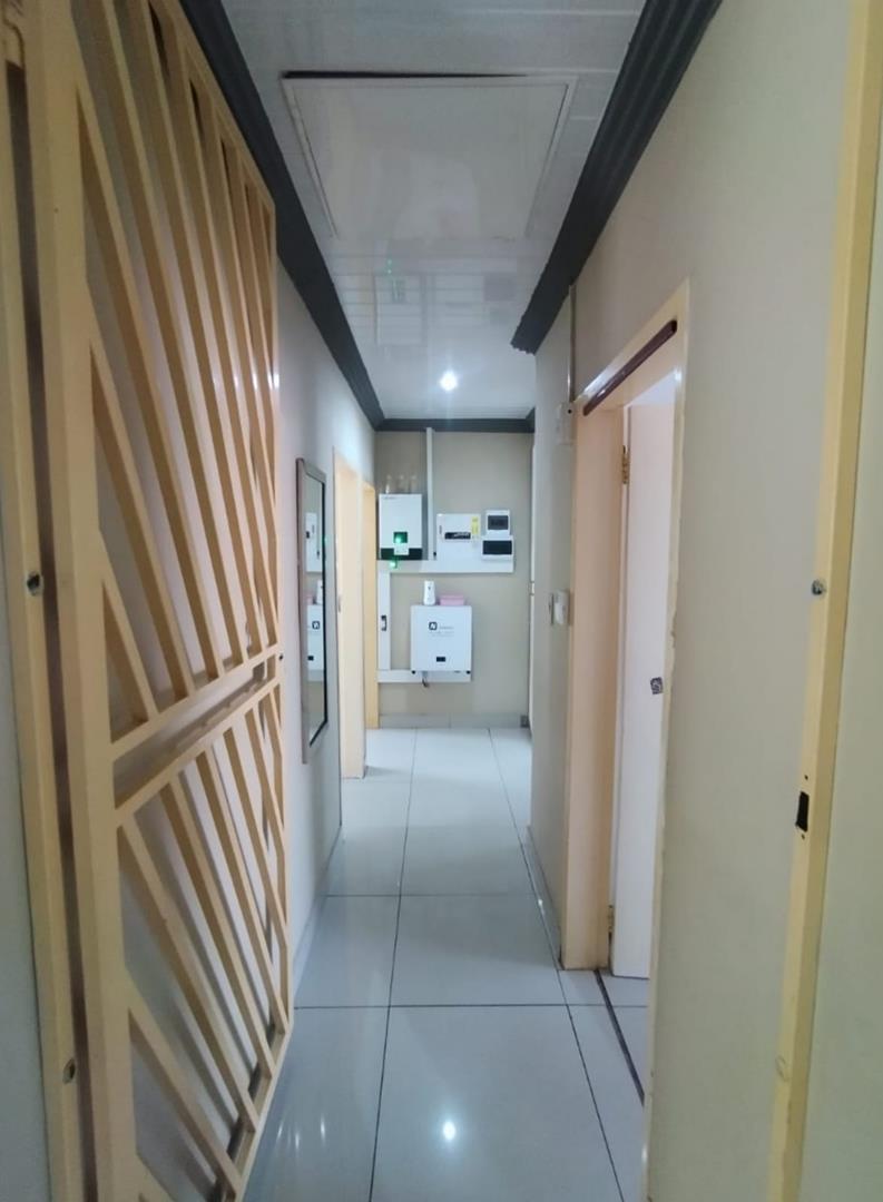 3 Bedroom Property for Sale in Garsfontein Gauteng