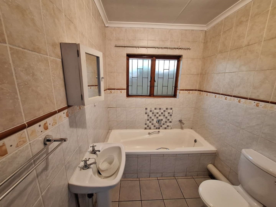 To Let 3 Bedroom Property for Rent in Randburg Gauteng