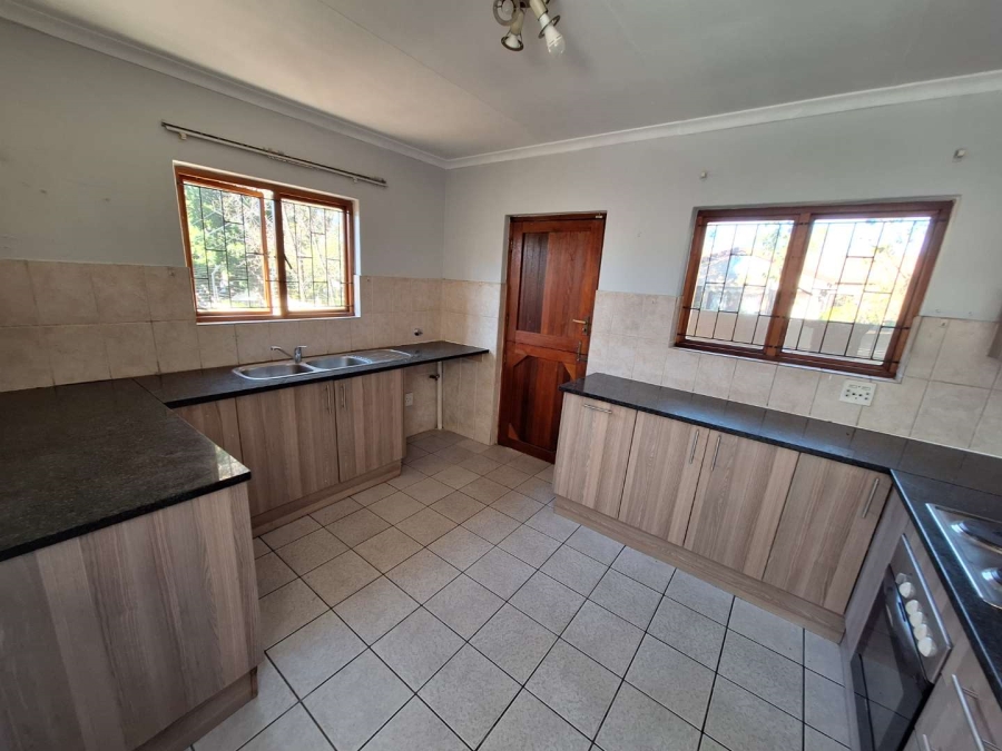 To Let 3 Bedroom Property for Rent in Randburg Gauteng