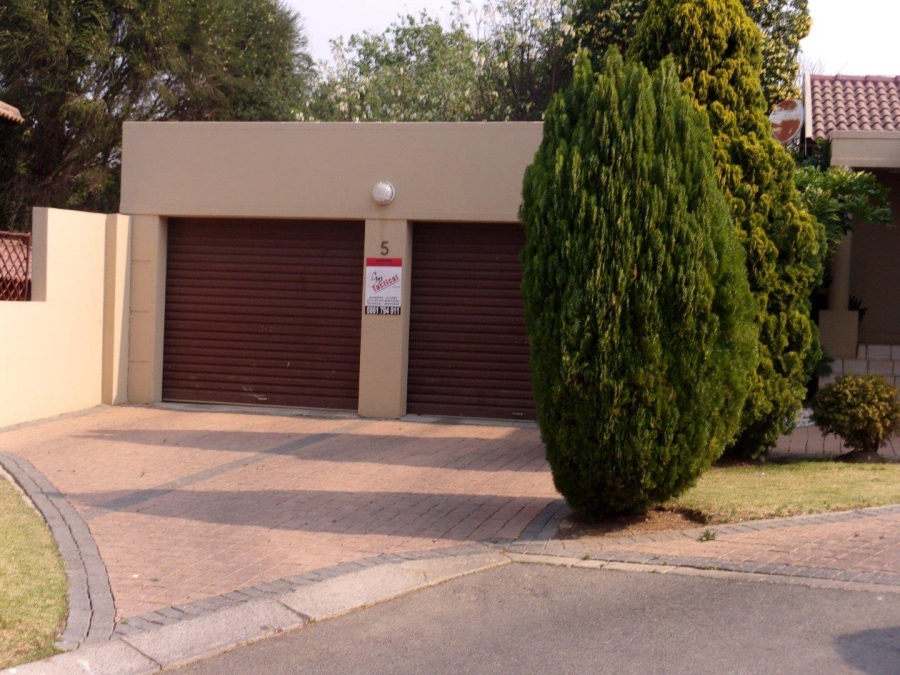 To Let 3 Bedroom Property for Rent in Randburg Gauteng
