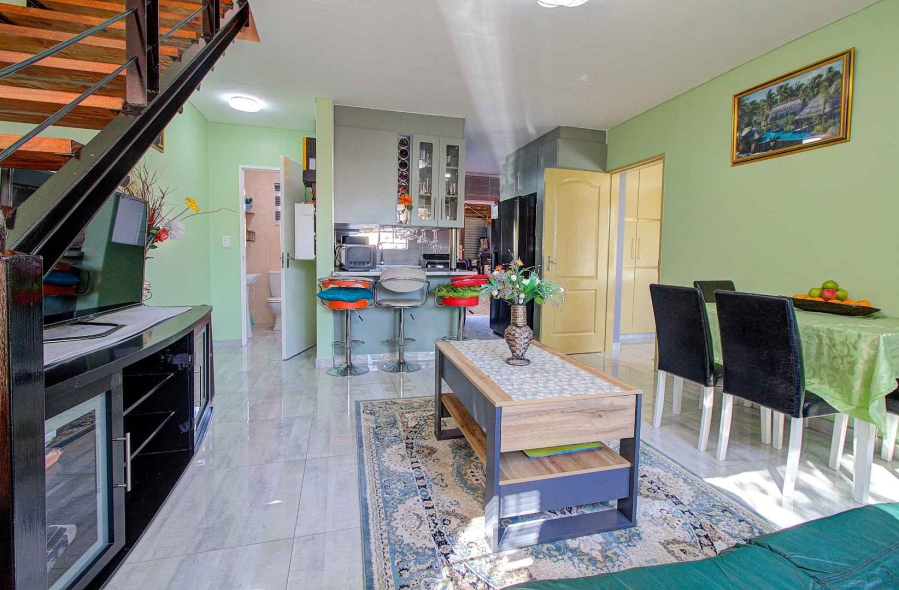 3 Bedroom Property for Sale in Honeydew Ridge Gauteng