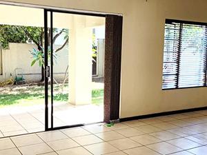 To Let 2 Bedroom Property for Rent in Maroeladal Gauteng