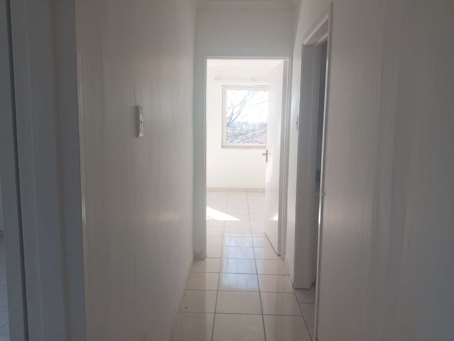 To Let 2 Bedroom Property for Rent in Orange Grove Gauteng